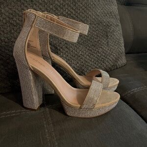 Madden Girl Siren-R Heels size 7.5